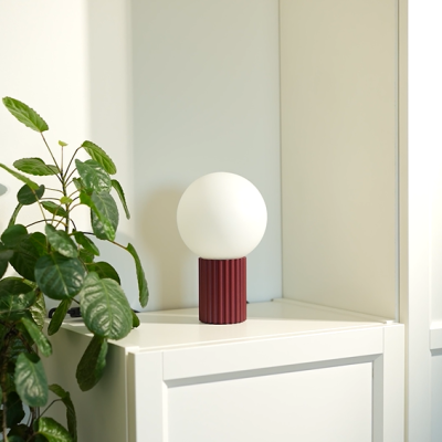 Burgundowa lampka na stolik Globia G9
