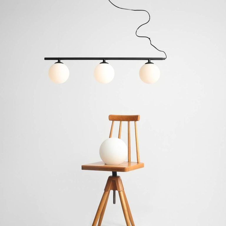 lampa-wiszaca-potrojny-zyrandol-oswietlenie-nad-wyspe-kuchenna