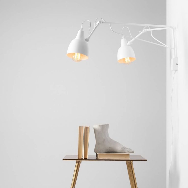 podwojna-lampa-scienna-z-wlacznikiem