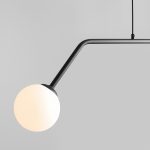 minimalistyczna-lampa-z-dwoma-matowymi-kloszami