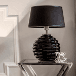 szklane-lampy-sklep-internetowy-lampy-dekoracyjne-na-stolik-czarna-lampa-na-komode