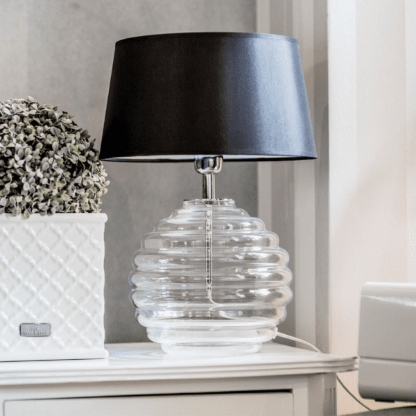 lampka-stolowa-z-transparentna-podstawa-lampa-szklana-stolowa