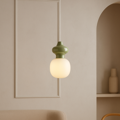 Pojedyncza lampa wisząca Vilrosa A z zielonym elementem