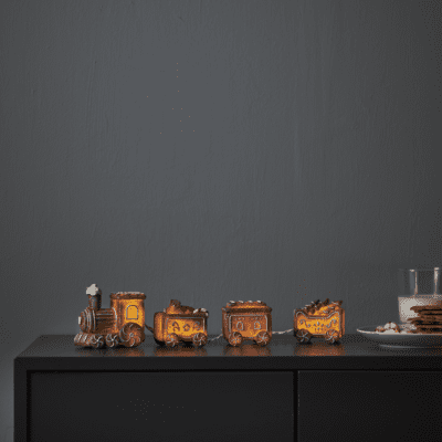 Scenka dekoracyjna ciuchcia z piernika Gingerville A