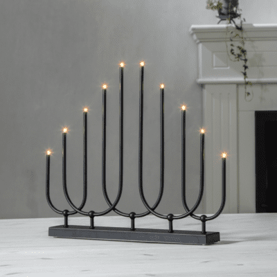 Stylowy świecznik w kolorze czarnym