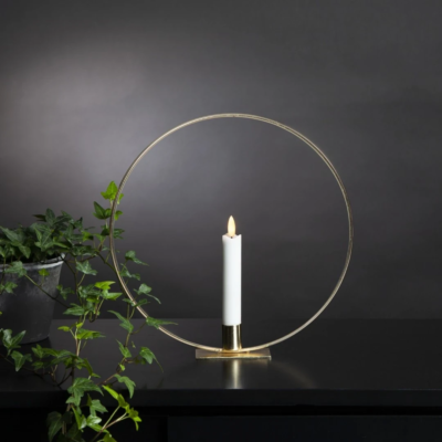 Dekoracyjny świecznik świąteczny w kształcie okręgu