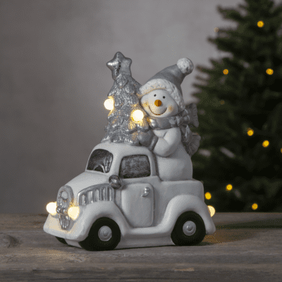 Ceramiczna figurka bałwanek w samochodzie Friends