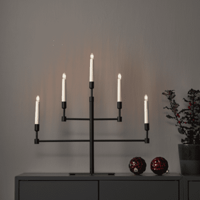 Industrialny, solidny świecznik świąteczny