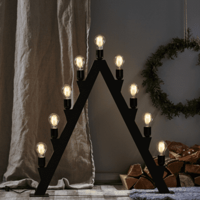 Duży świecznik świąteczny w kształcie choinki