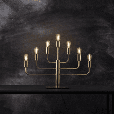 Złoty świecznik świąteczny w stylu glamour