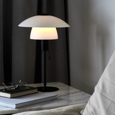 Lampa stołowa Verona o klasycznej formie