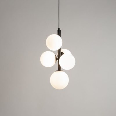 Lampa wisząca Sunneva 5 z kloszami w kształcie kuli