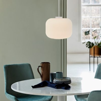 Lampa wisząca Milford A z kloszem o nietypowym designie