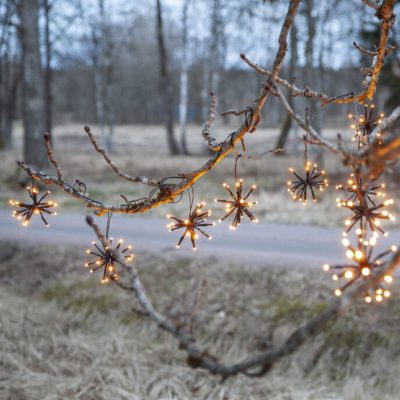 Lekki łańcuch choinkowy z ledowymi kwiatami