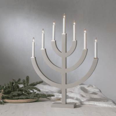 Susan Świecznik ozdobny w nowoczesnym stylu