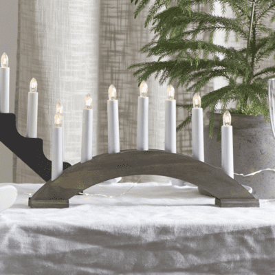 Świecznik Linda na drewnianej podstawie