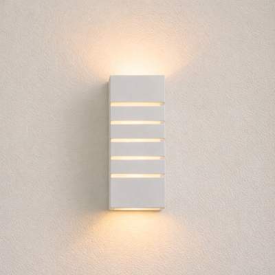 Nowoczesny kinkiet ścienny Lancio w białym kolorze