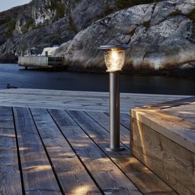 Solarna lampa stojąca Elissa w unikatowym designie