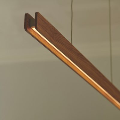 Nowoczesna lampa wisząca Ilgas o prostym designie