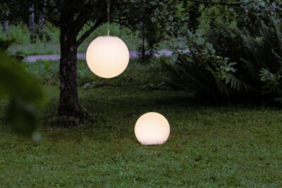 Kule ogrodowe solarne