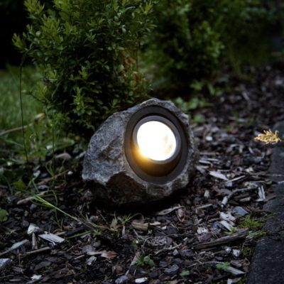 Nowoczesna lampa solarna Stone do ogrodu
