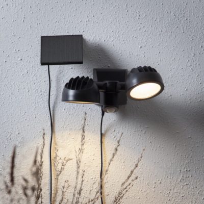 Solarna lampa elewacyjna Leonie 2 z reflektorami