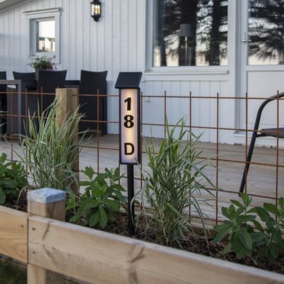 Solarna lampa - numer domu Aaliyah z czujnikiem zmierzchu