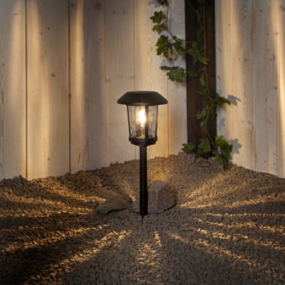 Czarna lampa solarna Emma do ogrodu