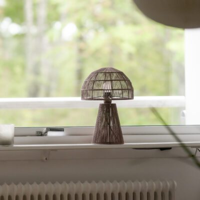 Brązowa lampka stołowa Porcini do sypialni