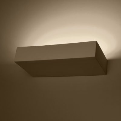 Prosty kinkiet ścienny w klasycznym kolorze Lizzie