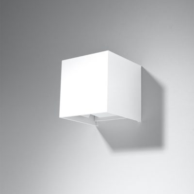 Biały kinkiet ścienny Louis o prostym designie