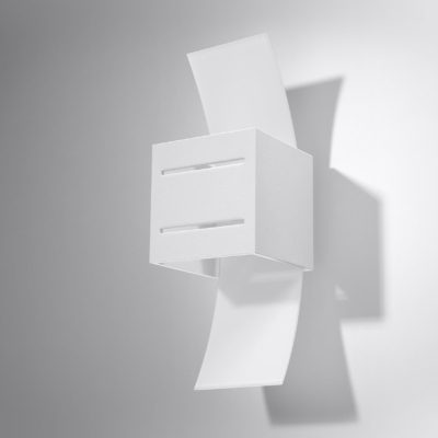 Nowoczesny kinkiet ścienny Conrad w klasycznym kolorze