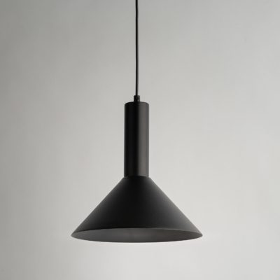 Czarna lampa wisząca Grinda na metalowym stelażu - OUTLET