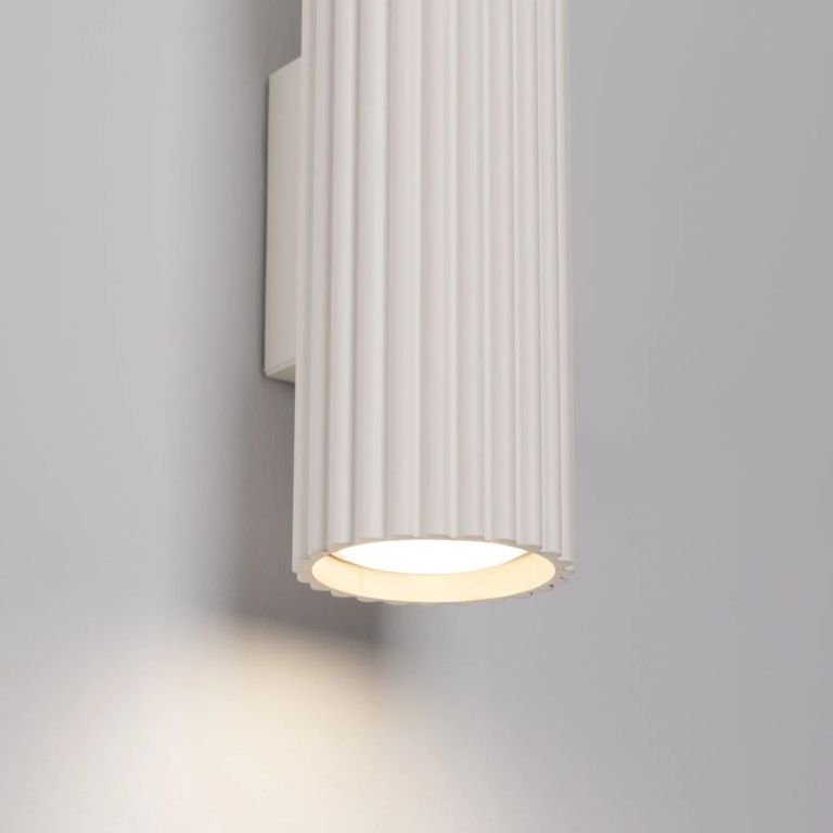 jasnobezowa-lampa-scienna
