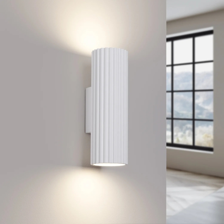 lampa-scienna-ryflowana