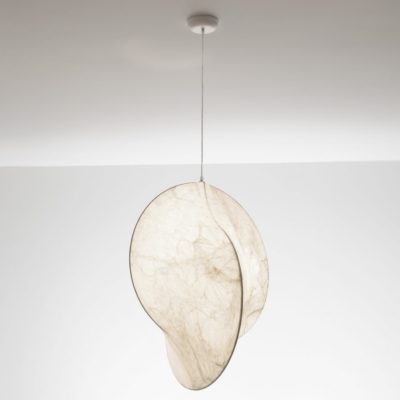 Duża lampa wisząca Chancay z jedwabnym kloszem