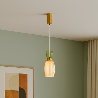 Szklana lampa wisząca Perene w delikatnym kolorze