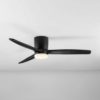 Czarna lampa sufitowa Guarayos z wiatrakiem