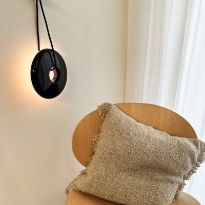 Wielofunkcyjna lampa wisząca  2 Ways na skórzanym pasku