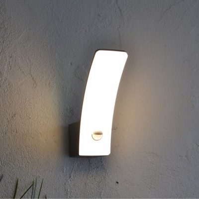 Zewnętrzny kinkiet Kilo z czujnikiem ruchu