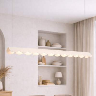 Jasnobeżowa lampa wisząca z falowanym kloszem Biscuit