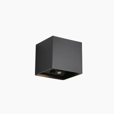 Kwadratowy kinkiet elewacyjny Genie w czarnym kolorze