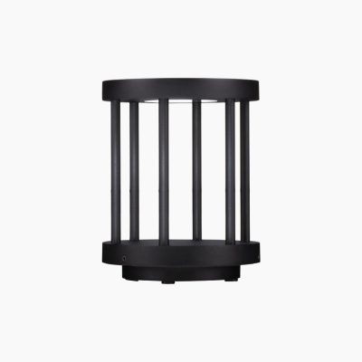 Metalowa lampa stojąca Patios LED w klasycznym kolorze