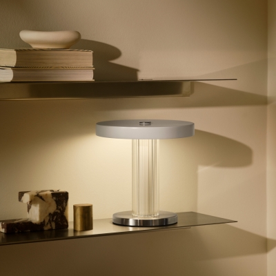 Przenośna lampa stołowa Trezzi z możliwością ładowania