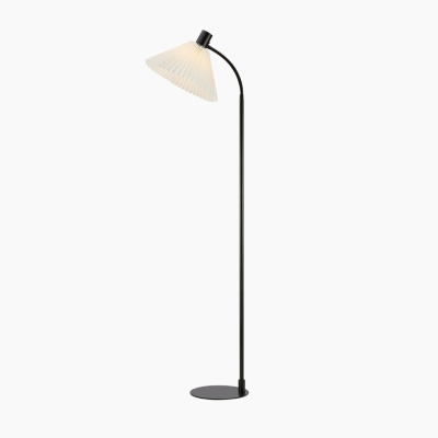 Nowoczesna lampa podłogowa Mira do sypialni