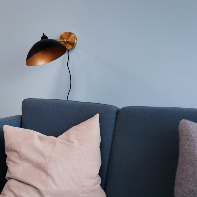 Kinkiet ścienny Futura z włącznikiem na kloszu