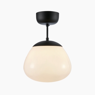 Prosta lampa sufitowa Rise ze szklanym kloszem