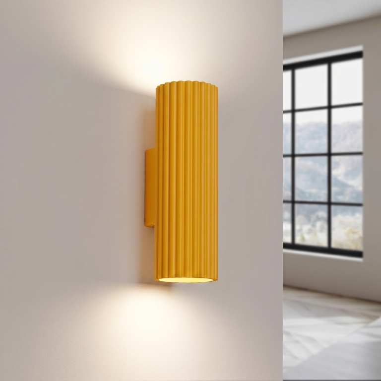 karbowana-lampa-scienna