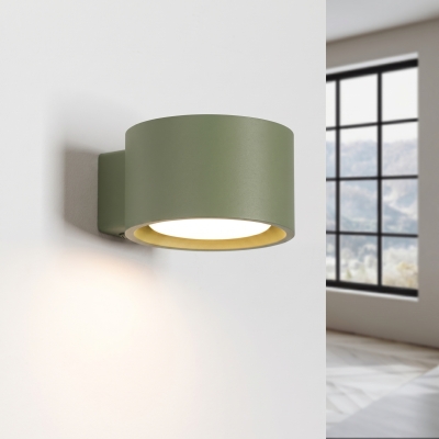 Designerska lampa ścienna Base do salonu i sypialni - oliwka