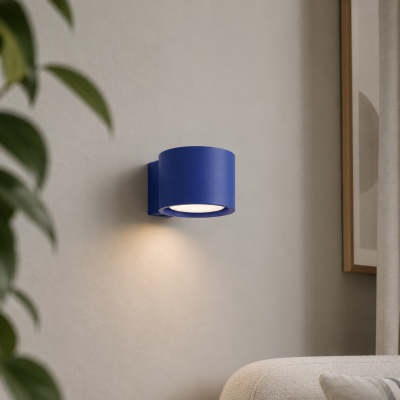 Nowoczesna lampa ścienna Base w kolorze ultramaryny